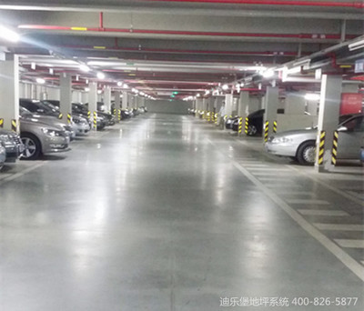 未來停車場(chǎng)地面 智能、環(huán)保與人性化的融合